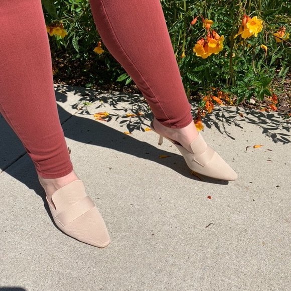 ⚠️ Last chance item (24hrs) Tan low heel pointed Shoes US 9 URO 40 Cuccoo - Picture 5 of 11